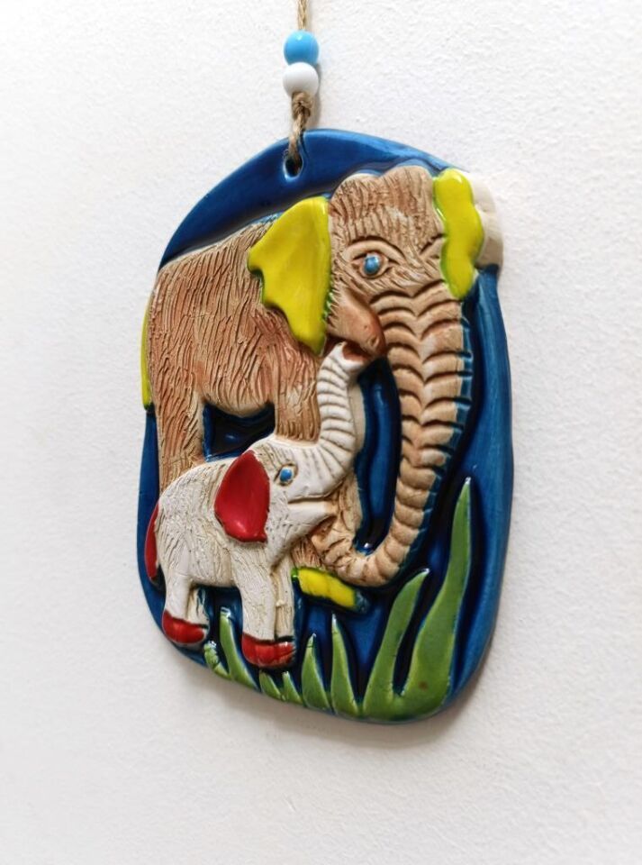 Seramik Fil Ailesi Dekoratif El İşi Duvar Süsü