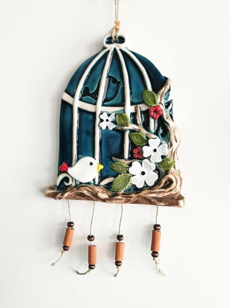 Çiçek Süslemeli Seramik Kuş Kafesi Duvar Süsü