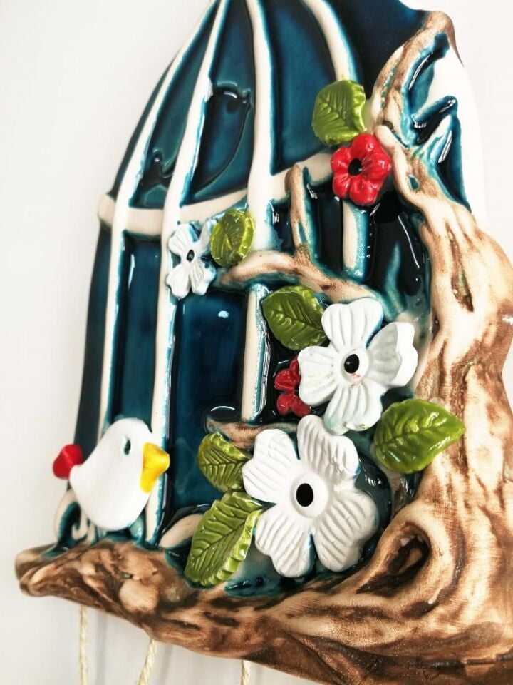 Çiçek Süslemeli Seramik Kuş Kafesi Duvar Süsü