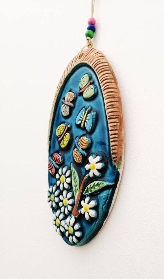 Seramik Kelebek ve Çiçek Desenli Dekoratif El İşi Duvar Süsü