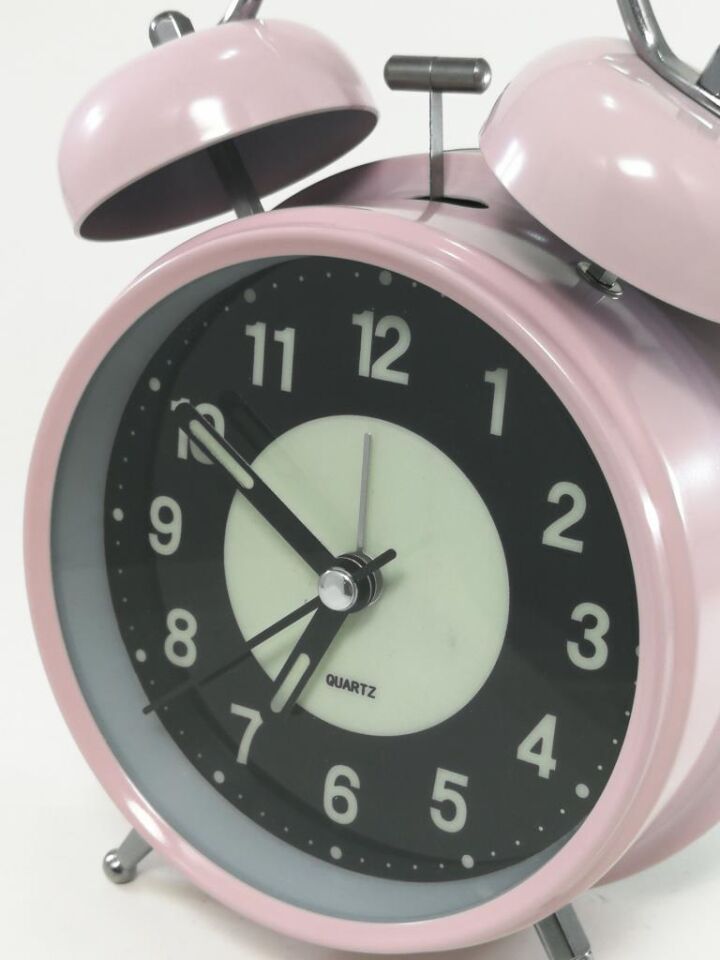 Fosforlu ve Işıklı Çalar Saat Ev Ofis Aksesuar Nostaljik Masa Saati Pembe