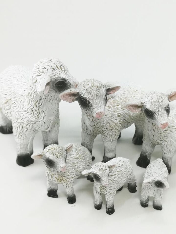 Yedili Koyun Dekoratif Biblo