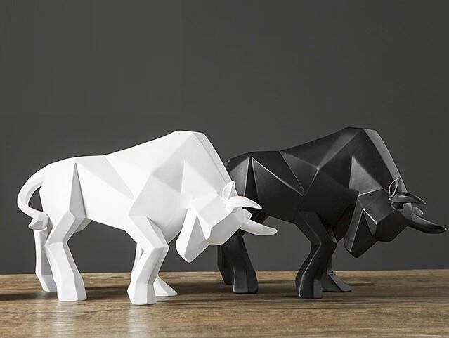 Dekoratif Modern Büyük Boy Kübik Boğa Biblo Heykel Ev Ofis Dekor Ev Aksesuarları