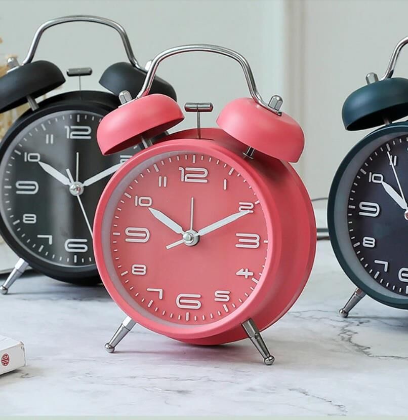 Dekoratif Çalar Saat Ev Ofis Aksesuar Nostaljik Işıklı Masa Saati Beyaz