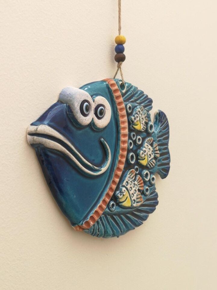 Seramik Balık Ailesi Desenli Dekoratif El İşi Duvar Süsü