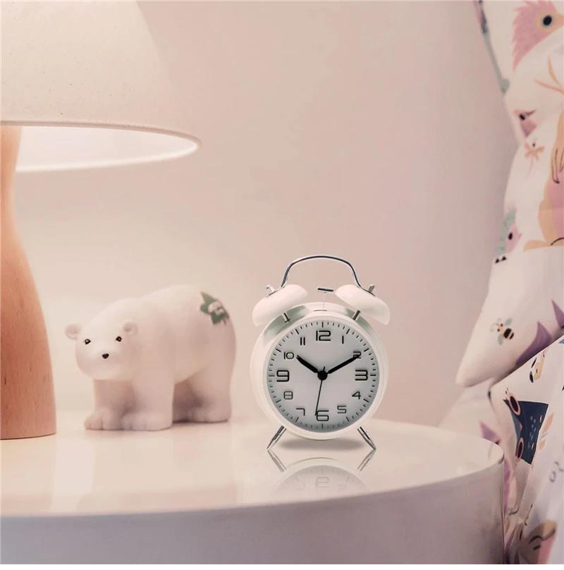 Dekoratif Çalar Saat Ev Ofis Aksesuar Nostaljik Işıklı Masa Saati Beyaz