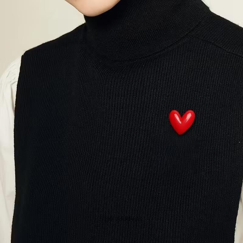 2'li Kalp Broş Set, Zarif ve Şık Kırmızı Aşk Broşu, Hafif ve Sevimli Aksesuar, Sırt Çantası, Şapka ve Giysi Aksesuarı,Parti,Buluşma,Mücevher Hediyesi İçin Uygun