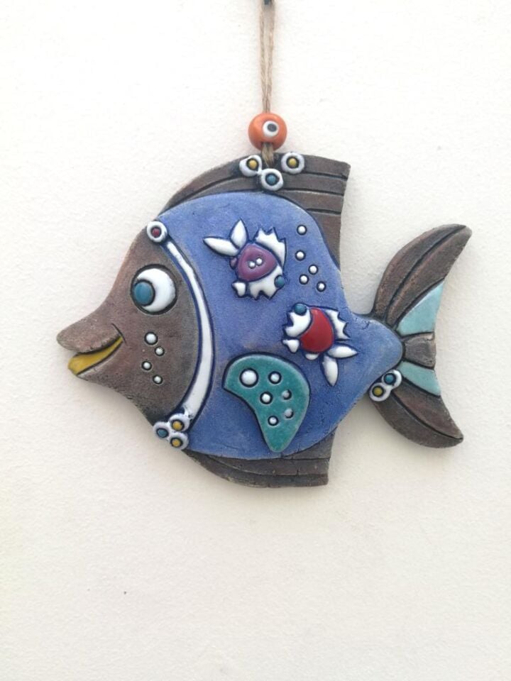 Özel Tasarım Gülen Sevimli Balık Seramik Duvar Süsü