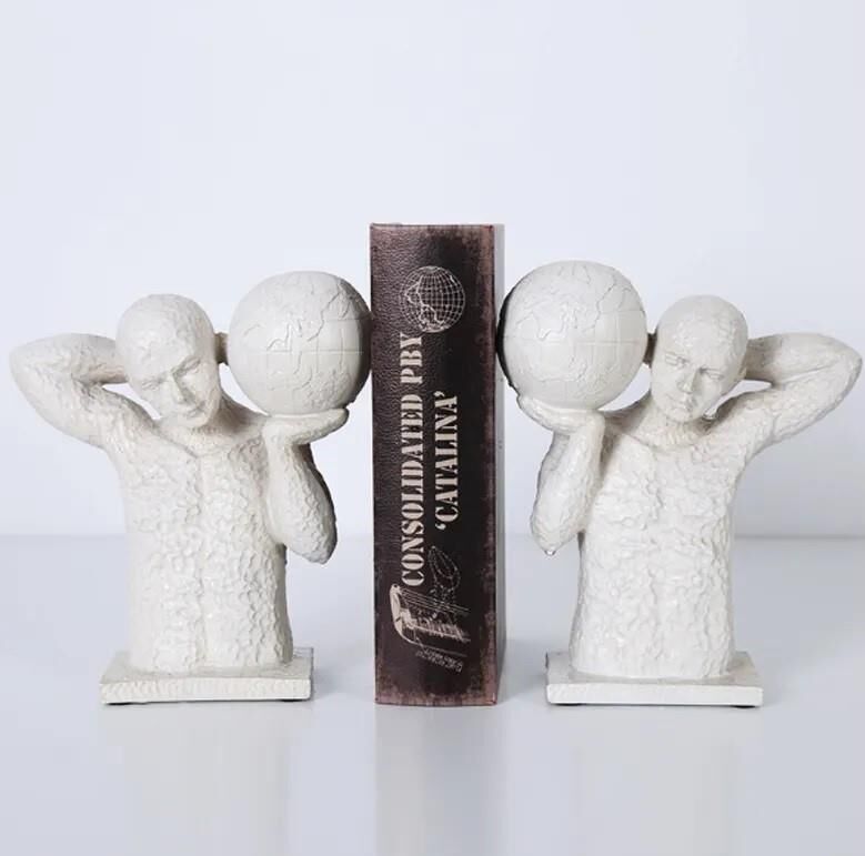 Dekoratif İkili Dünya Taşıyan Adam Kitap Tutucu Masa Dekoru Biblo Heykel Beyaz