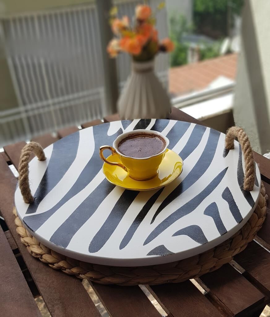 Ahşap Zebra Desenli Dekoratif Halatlı Yuvarlak Sunum Tepsi
