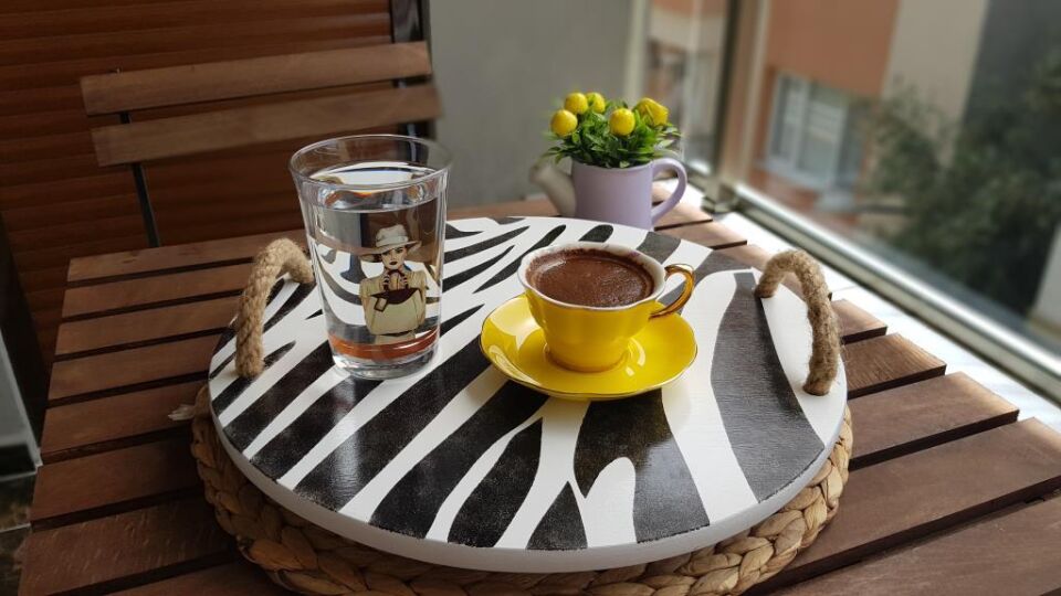 Ahşap Zebra Desenli Dekoratif Halatlı Yuvarlak Sunum Tepsi