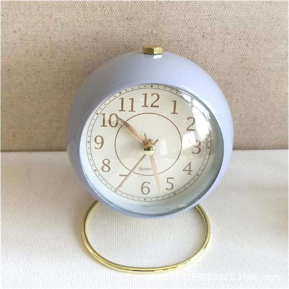 Dekoratif Modern Tarz Tasarım Lüks Stil Metal Işıklı Çalar Saat Ev Ofis Aksesuar Masa Saati