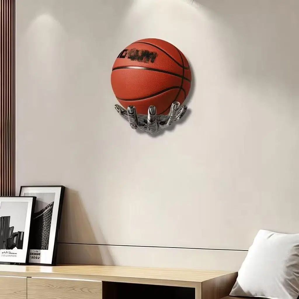 Dekoratif El Şeklinde Duvara Monte Basketbol,Futbol Topu Tutucu Reçine Oda Dekoru Top Saklama için İdeal Spor Temalı Oda Dekoru - Gümüş