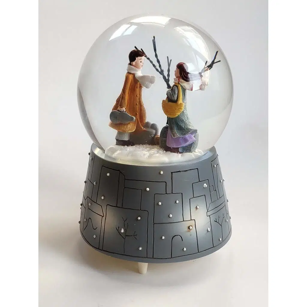 Kış Masalı Sulu Kar Küresi Hareketli Müzik Kutusu 10x16 cm Biblo